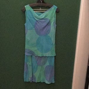 Donna Ricco 2 piece evening ensemble.